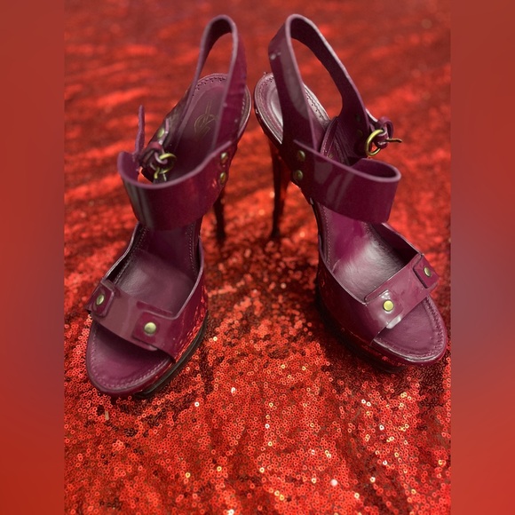 YVES SAINT LAURENT HEELS - Picture 2 of 10